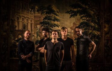 Afbeelding voor Dissidents + the Assange