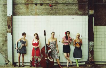 Afbeelding voor Bootleg Betty + The Bucket Boyz