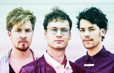 Afbeelding voor Handsome Poets + David Benjamin
