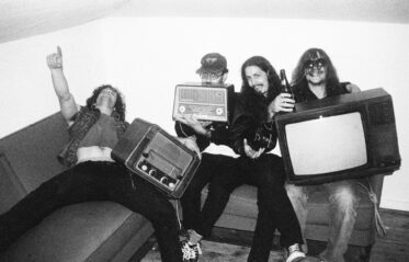 Afbeelding voor Dirty Fences + Death Alley