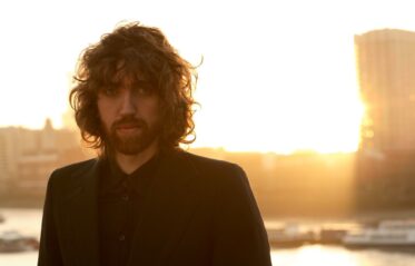 Afbeelding voor Jonathan Jeremiah + Sofie Winterson