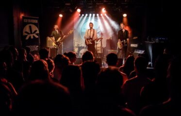 Afbeelding voor Mooksha, Foxlane & Jacksons Cage