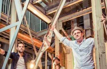 Afbeelding voor Living Room Heroes