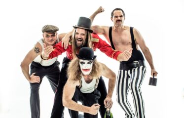 Afbeelding voor Living Room Heroes