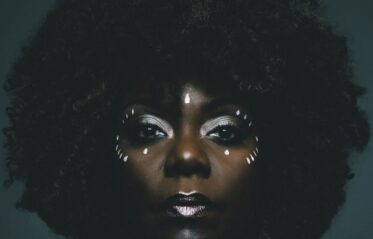 Afbeelding voor Michelle David & The Gospel Sessions + Blackbird