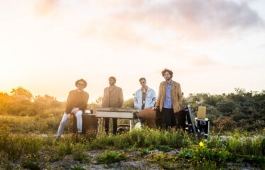 Afbeelding voor Dawn Brothers