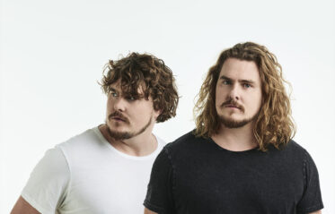 Afbeelding voor Pierce Brothers + Millington