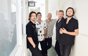 Afbeelding voor Boy & Bear + Wildwood Kin