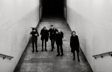 Afbeelding voor Whispering Sons + Fornet