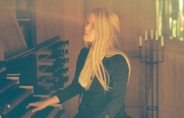 Anna-von-Hausswolff-by-Gianluca-Grasselli