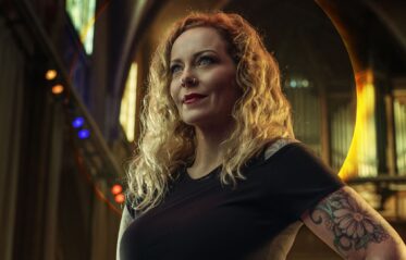 Anneke-van-Giersbergen