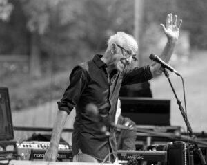 Festival Logo Raymond van het Groenewoud