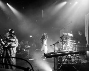 Festival Logo Kalandra + Lili Refrain