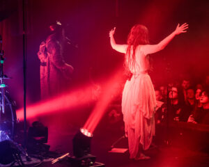 Festival Logo Kalandra + Lili Refrain