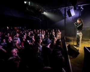 Festival Logo Isabèl Usher