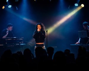 Festival Logo Isabèl Usher