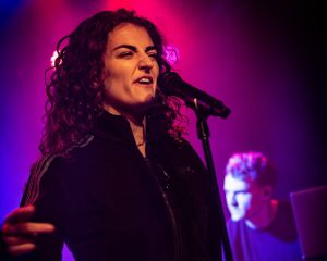 Festival Logo Isabèl Usher