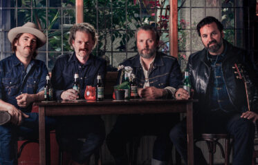 Afbeelding voor Black Bottle Riot