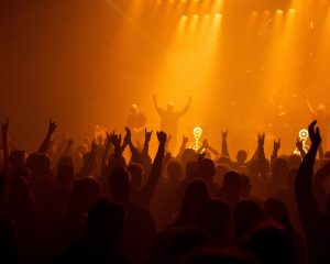 Festival Logo Briqueville + Hemelbestormer + Modder