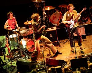 Festival Logo Derya Yıldırım & Grup Şimşek