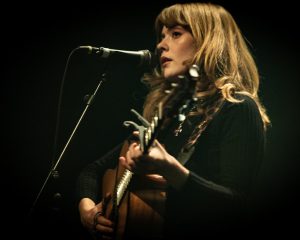 Festival Logo Folk Bitch Trio