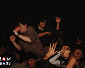 Festival Logo in dialoog met GENXSIS en Bram ’n Bass