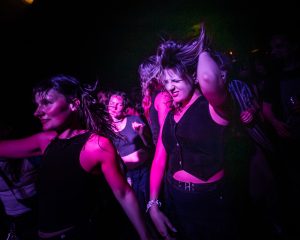 Festival Logo Girls to the Front