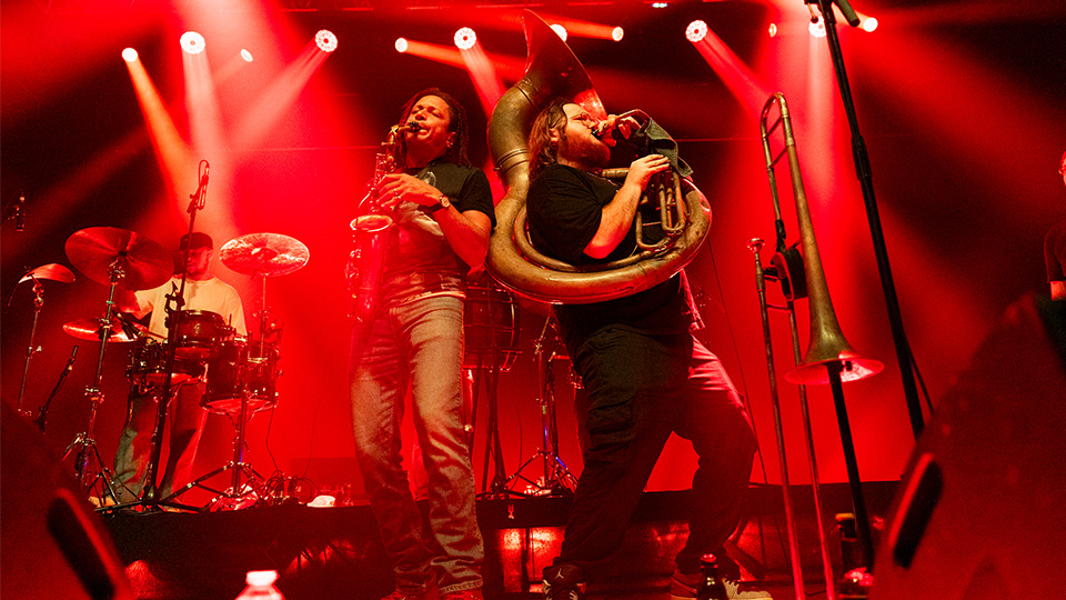Youngblood Brass Band in Doornroosje, Nijmegen